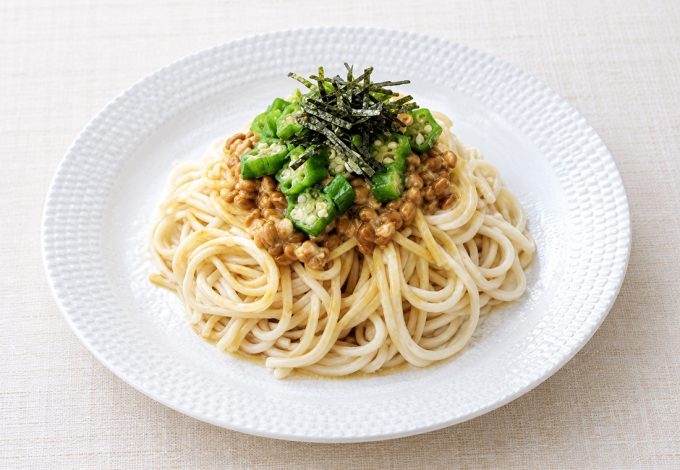 ねばねばパスタ（オクラ納豆）