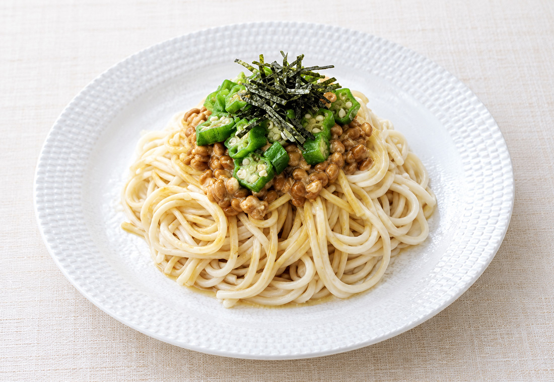 ねばねばパスタ（オクラ納豆）