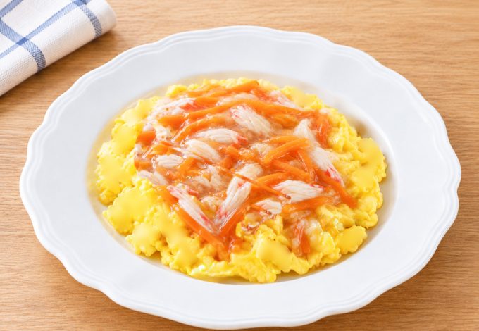 スクランブルエッグの和風あんかけ（かに風味かまぼこ）