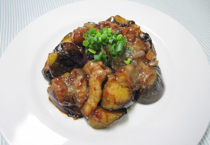 なすと豚挽肉の味噌炒め