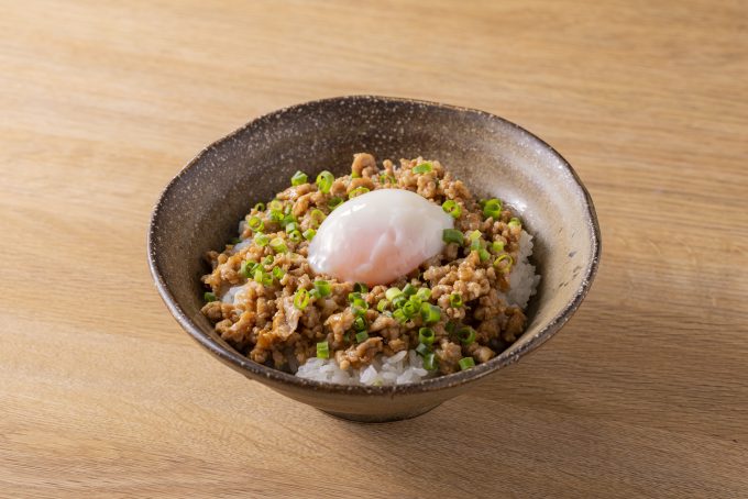 肉みそ温玉ごはん
